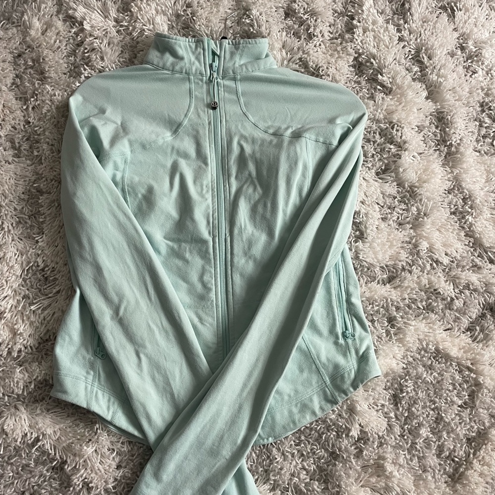 Lululemon zip up. Gently worn.